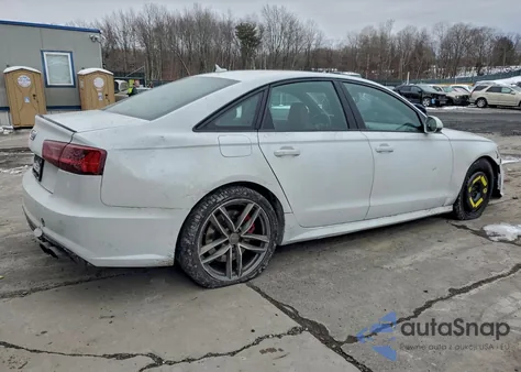2017 Audi S6 Premium Plus z USA, uszkodzony, nr VIN WAUFFAFC4HN074338